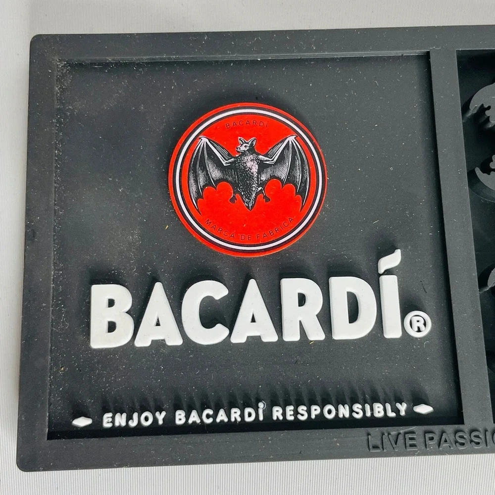 Bacardi Bar‎ Mat Spill Rail Rubber Black Bat Red And White 23.75 x 3.5 New